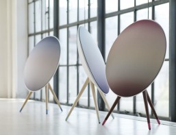 nordic-sky-edition-bo-play-di-bang-olufsen-nordic_sky_groupe_window_1-586x439